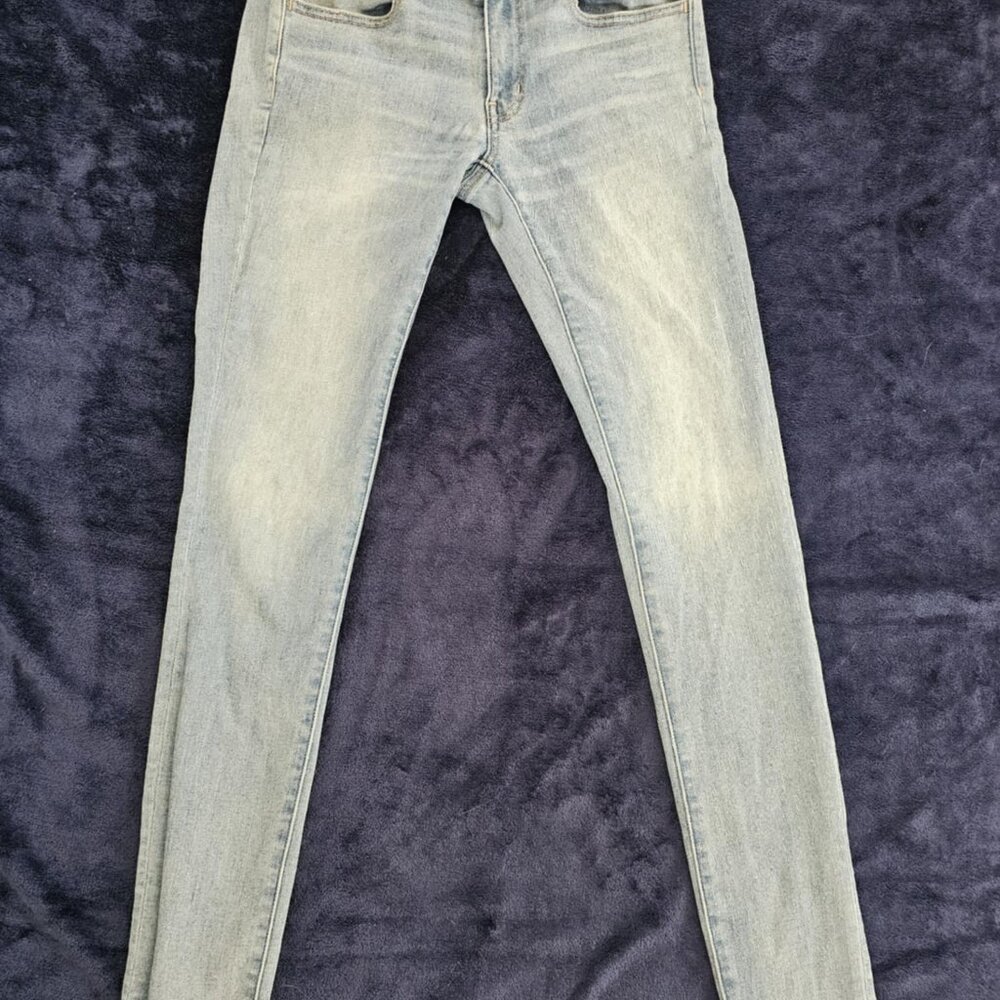 American Eagle Jeans (they don't make em like these anymore)